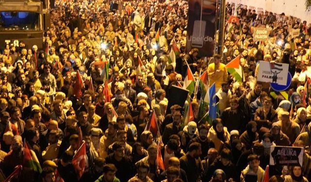 Dünya ayakta: Siyonist korsanlığa karşı milyonlar yürüdü