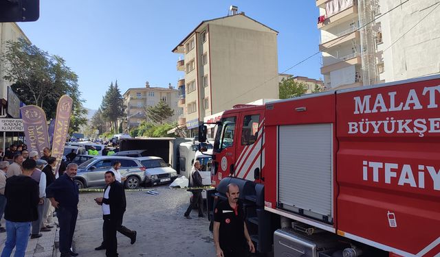 Freni patlayan hafriyat kamyonu 15 araca çarptı: 5 yaralı