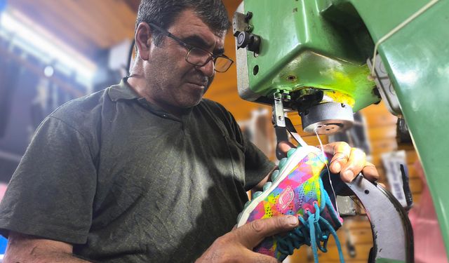 Madenden tezgâha: 40 yaşında köşkerliğe başladı, şimdi ustalara taş çıkartıyor