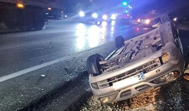 Şırnak'ta kamyonet ile otomobil çarpıştı: 8 yaralı