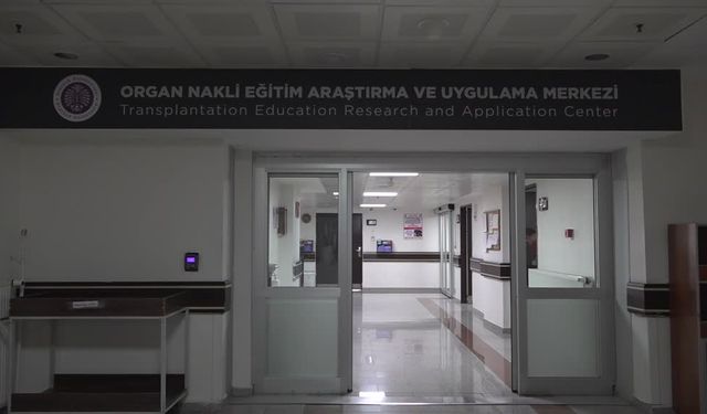 "15-20 gün içinde nakil olmazsan öleceksin" denilen baba, kızının bağışıyla kurtuldu