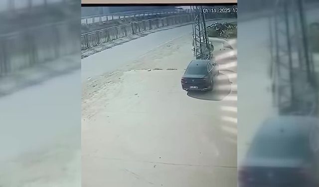 Adana'da hafif ticari araç sulama kanalına düştü