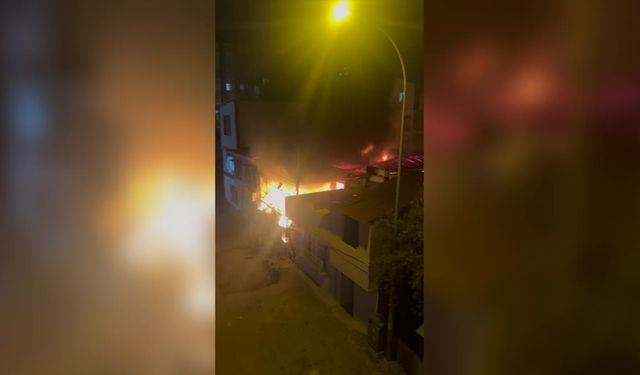 Adana'da müstakil evde yangın