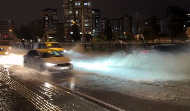 Adana'da sağanak etkili oldu