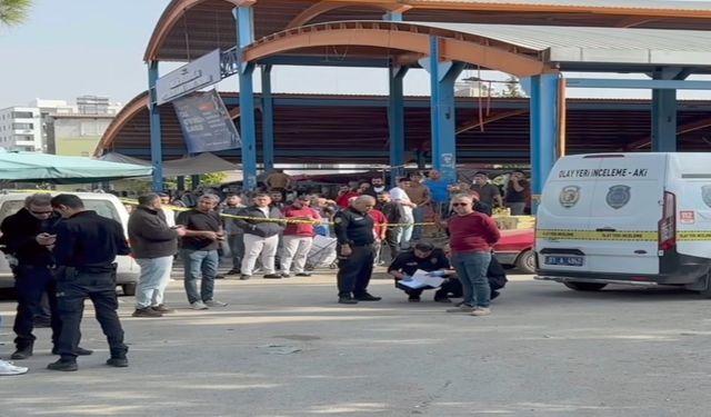 Adana'da semt pazarında silahlı kavga: 2 ölü, 5 yaralı