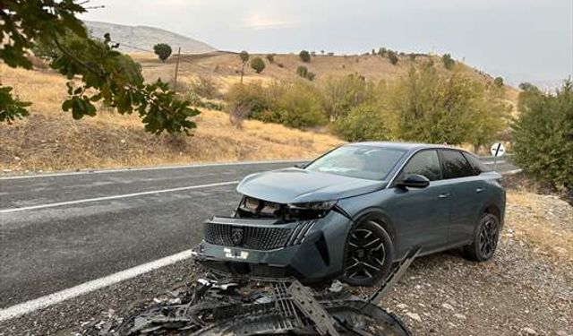 Adıyaman'da iki otomobil çarpıştı: 9 yaralı