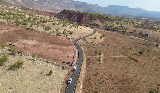 Eruh'ta yol asfaltlama çalışması yapıldı