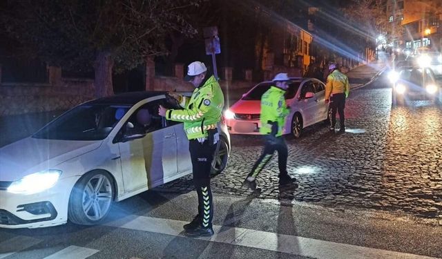 Mardin'de asayiş uygulaması: 79 araç sürücüsüne cezai işlem