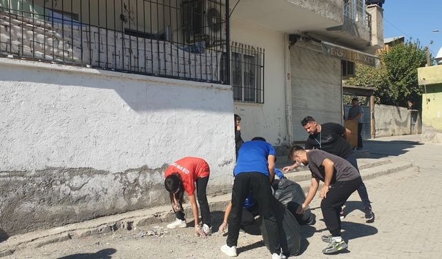 Şırnak'ta öğrenciler çevre temizliği yaptı