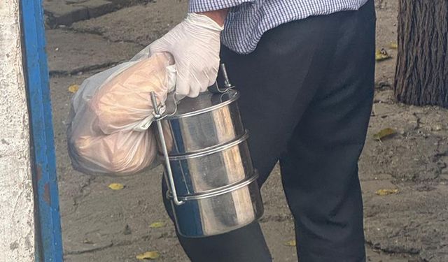 Batman'da 6 aşevi her gün binlerce vatandaşa sıcak yemek ulaştırıyor