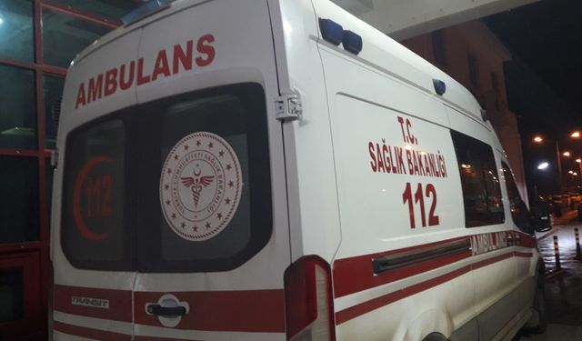 Mardin'de otomobil şarampole devrildi: 3 kişi yaralandı