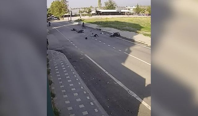 Hatay'da motosikletlerin çarpışma görüntüsü ortaya çıktı