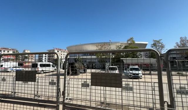 Malatya'da 116 sanıklı dava spor salonunda görülüyor