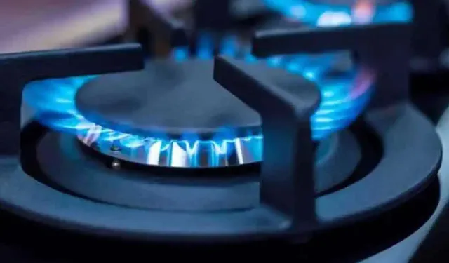 Mutki'de evlere doğal gaz verilmeye başlandı