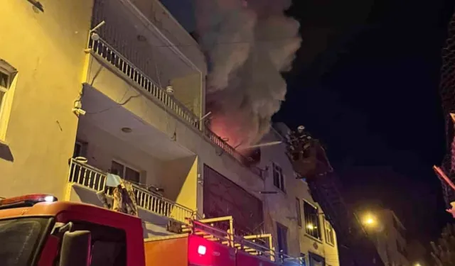 Şanlıurfa’da apartman dairesi alevlere teslim oldu