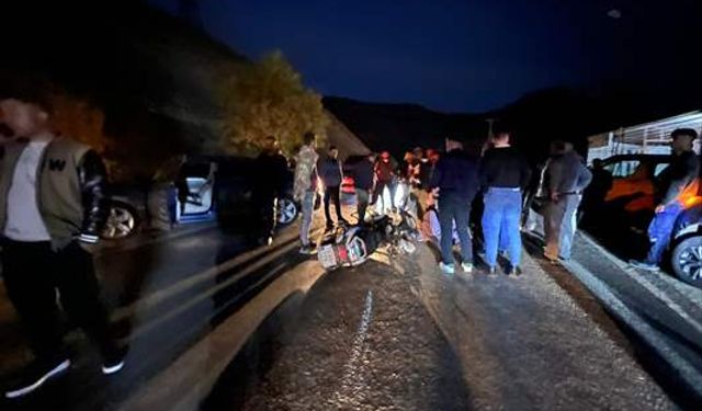 Şırnak'ta trafik kazası: Motosikletteki 2 kişi yaralandı