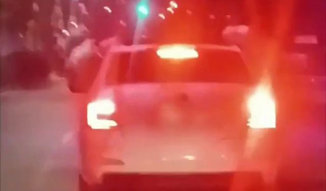 Trafikte yüksek sesle müzik dinleyen sürücüye işlem