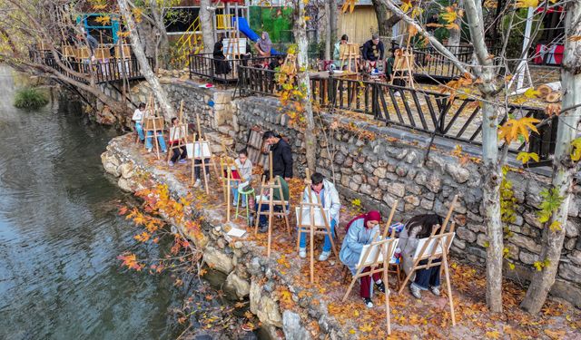 Diyarbakır'da öğrenciler tarihi mekanları ve doğal güzellikleri yerinde resmediyor