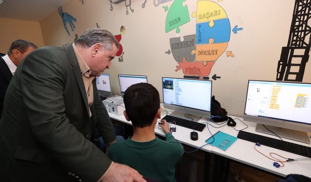 Bakan Bak: DeneYap Teknoloji Atölyeleri, milli teknoloji hamlesinin itici gücünü oluşturuyor