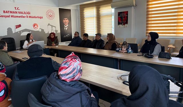 Batman'da ailelere "teknoloji bağımlılığı" eğitimi verildi