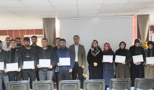 Batman'da fahri öğreticilere yönelik hizmet içi eğitim