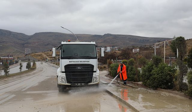 Battalgazi Belediyesi'nden kapsamlı temizlik çalışması