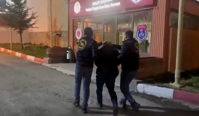 Hakkâri’de firari sınır kapısında yakalandı