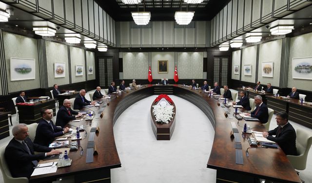 Kabine toplanıyor: Gündem yoğun