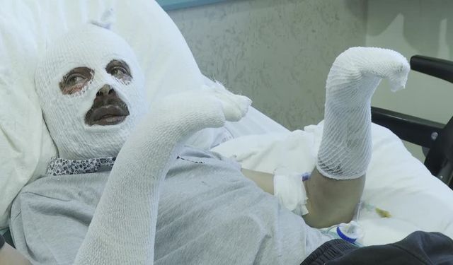 Kars’ta tüp patlamasında ağır yaralanan işitme engelli genç tedavi görüyor