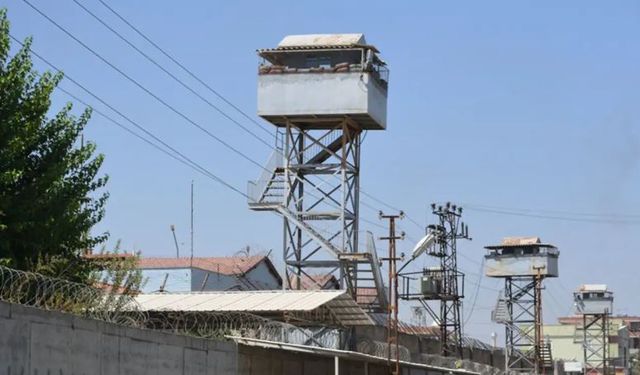 Meclis'te yoğun mesai: 55 bin mahkumun tahliyesi gündemde