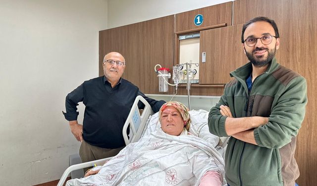 Nadir görülen kafa tabanı ameliyatı başarıyla yapıldı