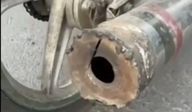 Şanlıurfa'da apartman önünde motosiklet yandı