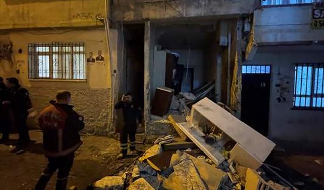 Şanlıurfa'da tüp patlamasıyla evin duvarı yıkıldı: 4 yaralı