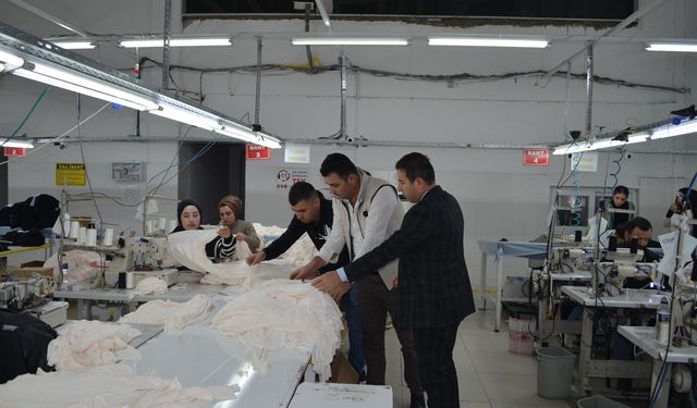 SGK’dan Batman'daki tekstil işletmesine bilgilendirme ziyareti
