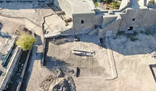 Diyarbakır'da tarihi surun bir bölümü gün yüzüne çıkarıldı