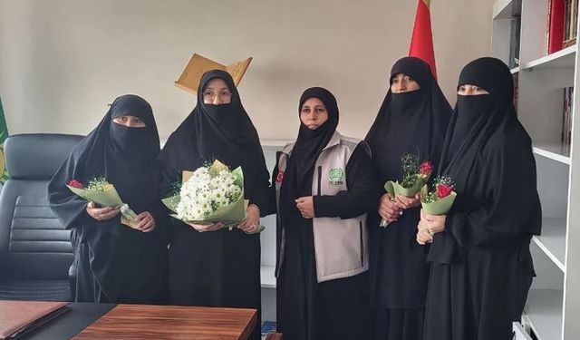 Umut Kervanı Kadın Komisyonu’ndan HÜDA PAR Van Kadın Kolları'na "Hayırlı olsun" ziyareti