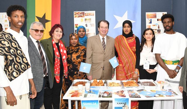 DÜ'de 'Kültür Köprüsü: Dicle'den Dünyaya' etkinliği düzenlendi