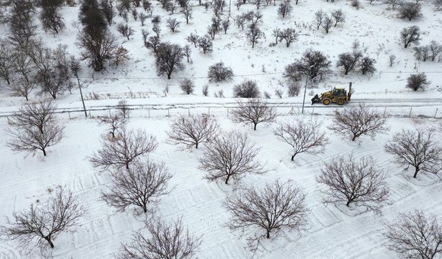 Battalgazi'de kar mesaisi: 104 mahallede çalışmalar sürüyor
