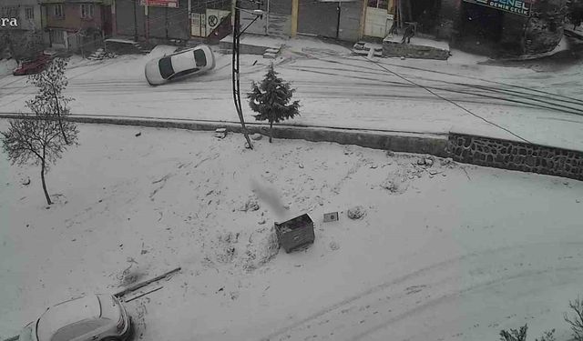 Gaziantep'te yoğun kar kazaya yol açtı