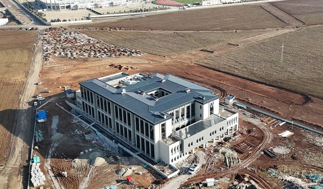 Batman Üniversitesi Diş Hekimliği Hastanesinde inşaat hızla ilerliyor
