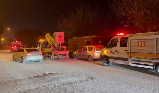 Hatay'da yaya köprüsünün bir bölümü çöktü