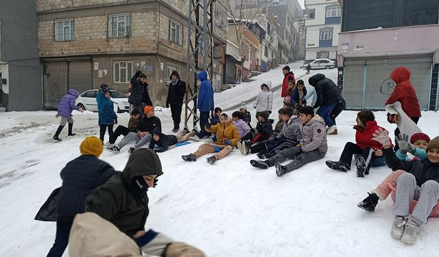 Kar ve buzlanma nedeniyle çok sayıda ilde eğitime ara