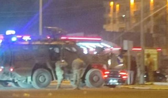 Mardin'de askeri araç ile otomobil çarpıştı