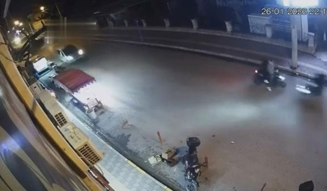Mardin'de iki motosiklet çarpıştı: 3 ağır yaralı, Kaza kameraya yansıdı