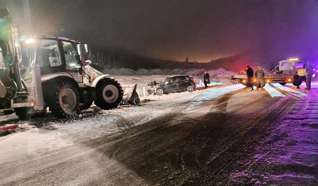 Mardin'de kar yağışı kazayı beraberinde getirdi: 7 yaralı