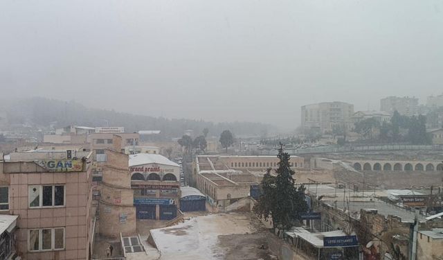 Şanlıurfa’da yoğun kar yağışı başladı
