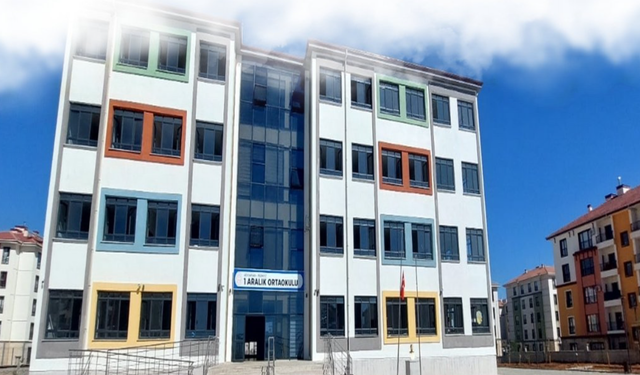 Örenli TOKİ’de 48 derslikli iki okul tamamlandı