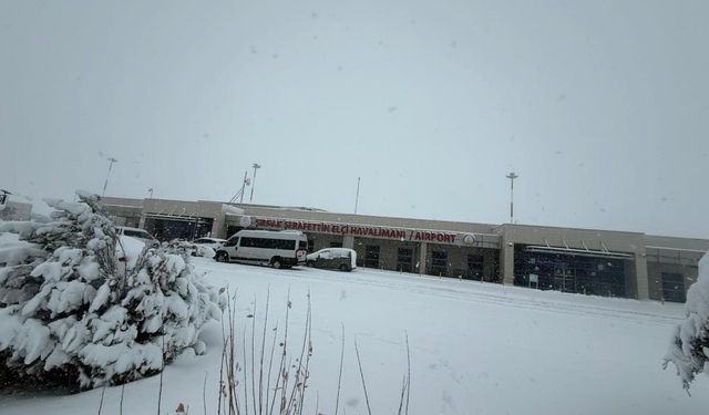 Şırnak’ta uçak seferleri iptal edildi
