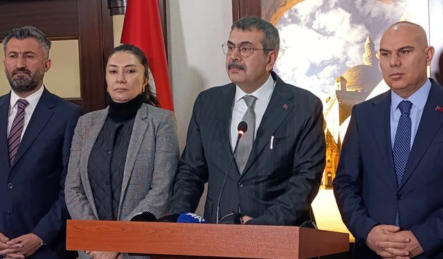 Tekin, "Eğitimde devrim niteliğinde adımlar attık"