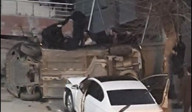 Adıyaman’da iki otomobil çarpıştı: 3 yaralı